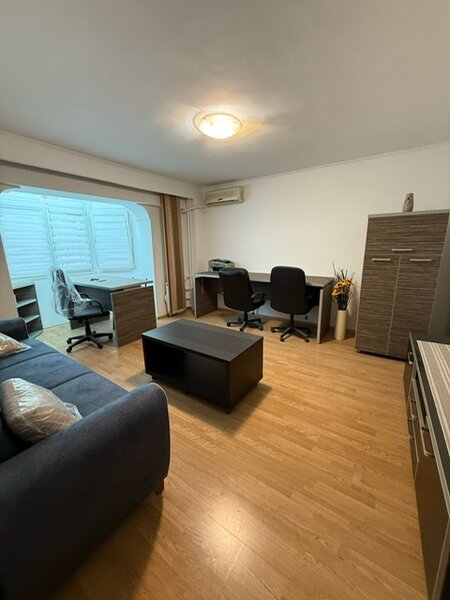 Panduri stradal Spitalul Burghelea Bloc 1996 Ap 3 camere decomandat