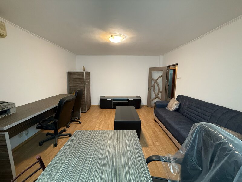 Panduri stradal Spitalul Burghelea Bloc 1996 Ap 3 camere decomandat