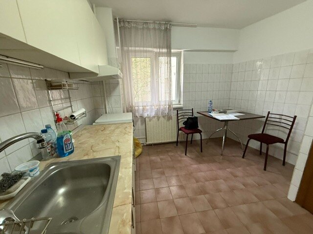 Panduri stradal Spitalul Burghelea Bloc 1996 Ap 3 camere decomandat