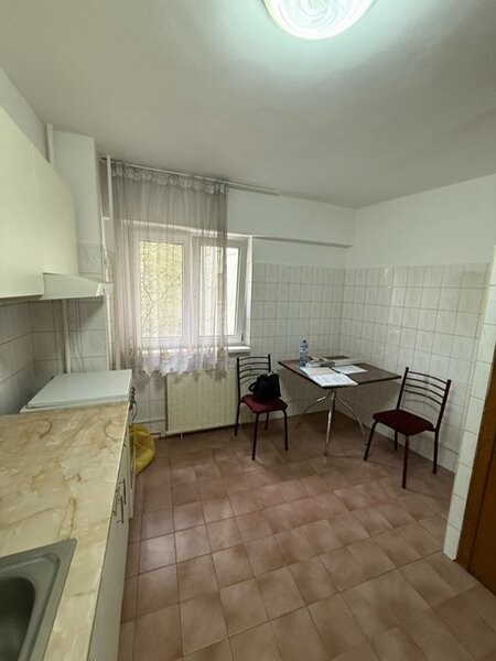 Panduri stradal Spitalul Burghelea Bloc 1996 Ap 3 camere decomandat