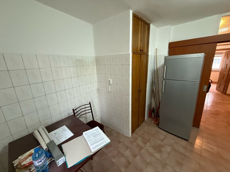 Panduri stradal Spitalul Burghelea Bloc 1996 Ap 3 camere decomandat